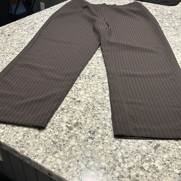 Attractive 3 piece ladies suit set! - Picture 9 of 15